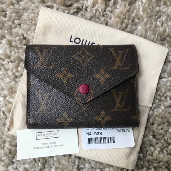 Louis Vuitton Handbags - Louis Vuitton victorine wallet